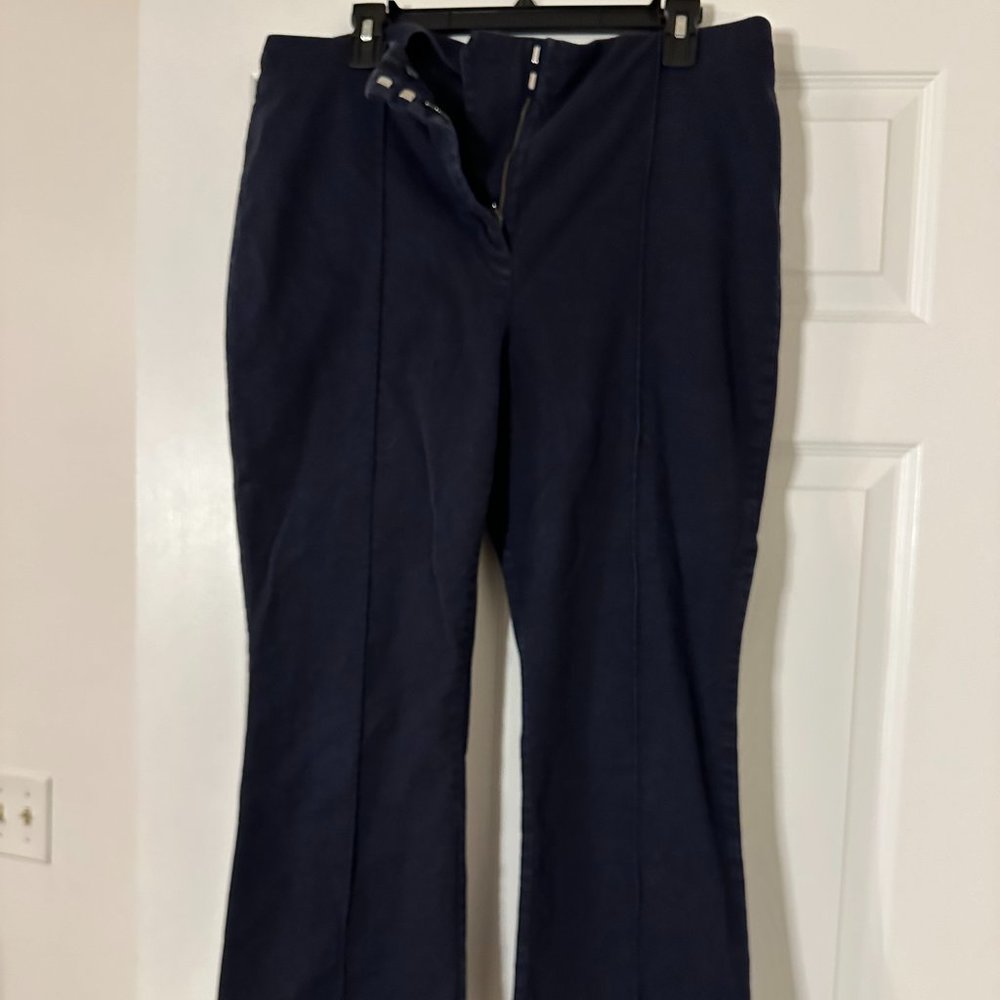 Navy Loft cropped/capri work pants